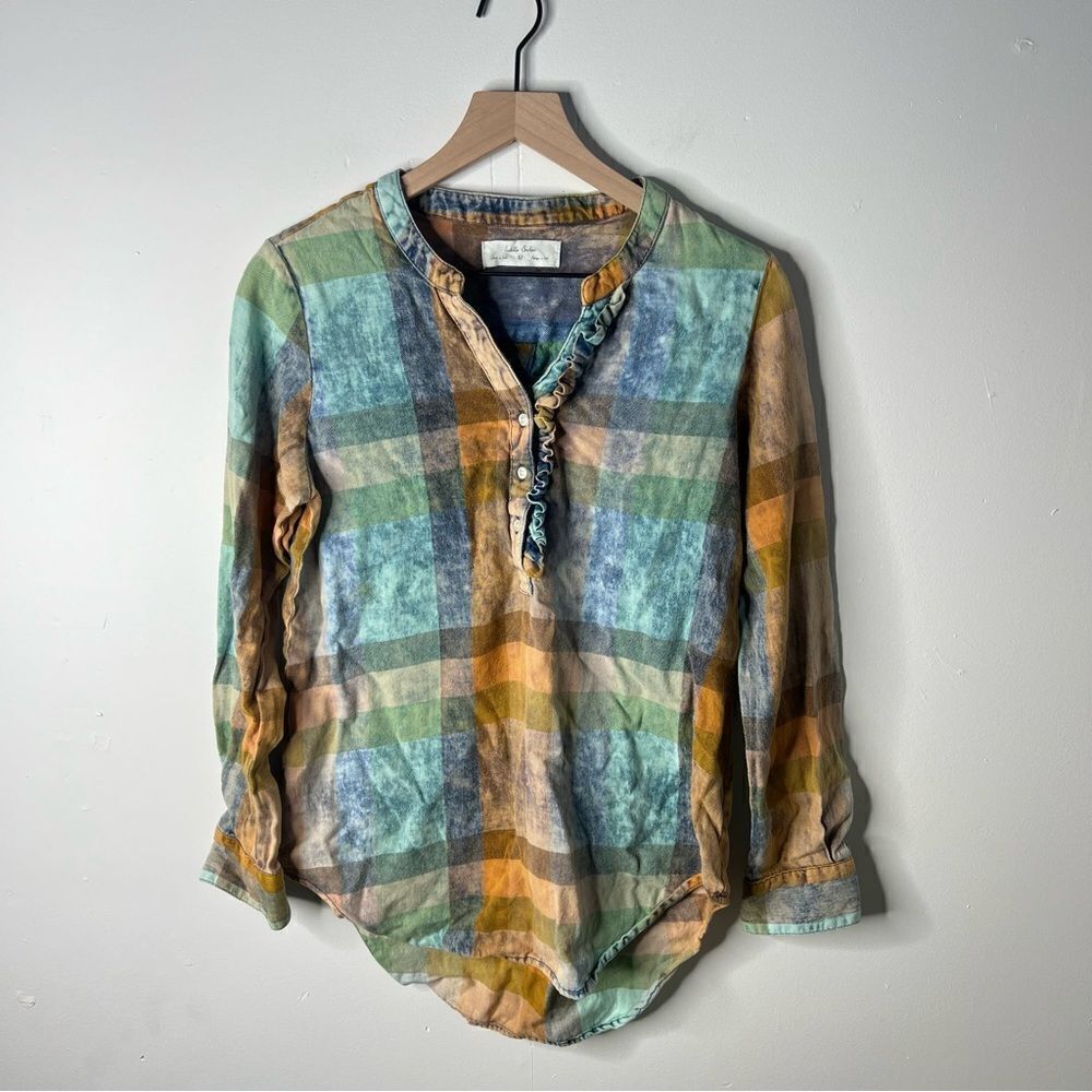 Isabella Sinclair | Anthropologie | 100% cotton Flannel size XS Half Button Top